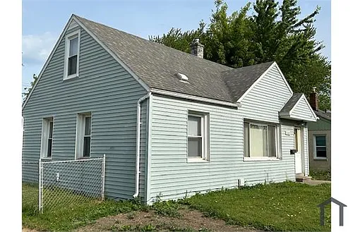 23007 Rosalind Ave Photo 1