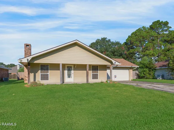302 Vivian Dr, Lafayette, LA 70508