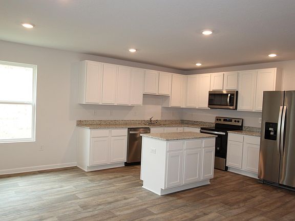 3rd image of 7552 W Lake Dr