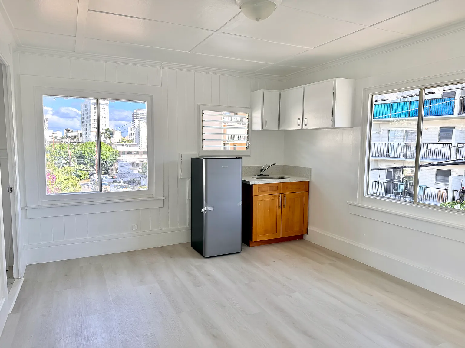 Studio, 238 sqft, $1,350 — Photo 2