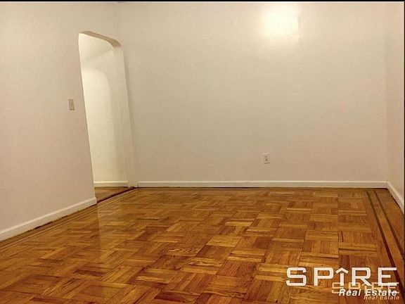 4th image of 4065 Carpenter Ave APT 3F