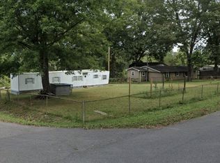 911 Hilltop Ct, Clarksville, TN 37042