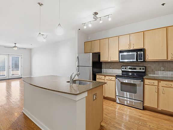 2nd image of 1803 Broadway APT 519