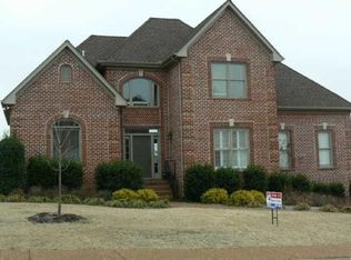 110 Lake Ridge Dr, Hendersonville, TN 37075