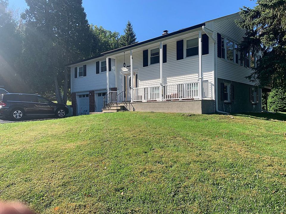 1st image of 24 Baldwin Dr