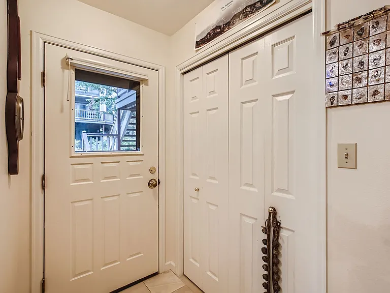 251 Pearl St #2 — Photo 7