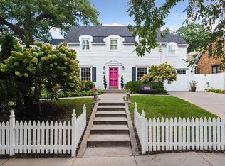 4058 Sunnyside Rd, Edina, MN 55424