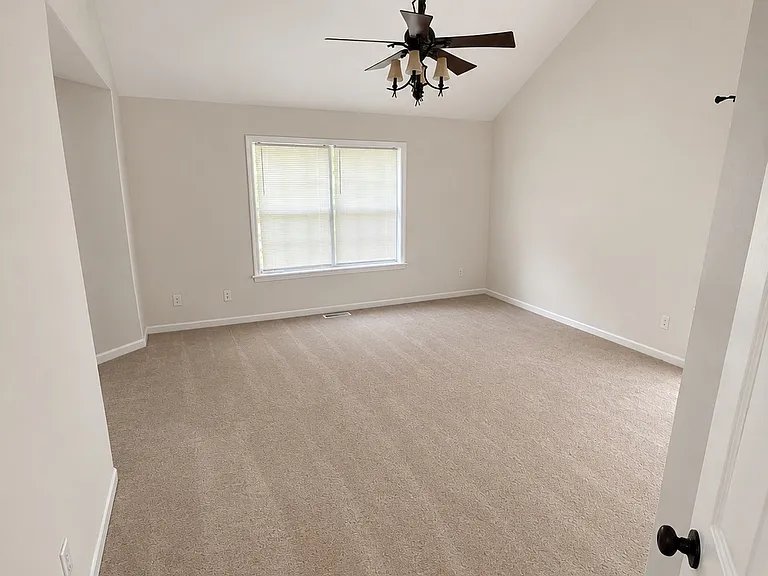 107 Haymaker Pl — Photo 11