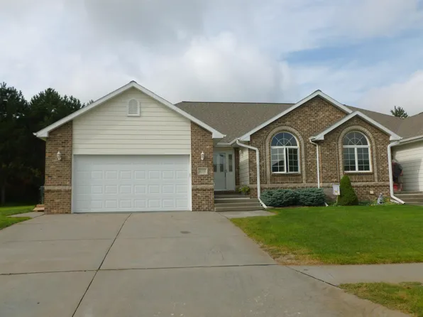 4104 22nd Ave, Kearney, NE 68845