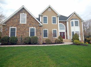 3 Todd Ct, Bridgewater, NJ 08807