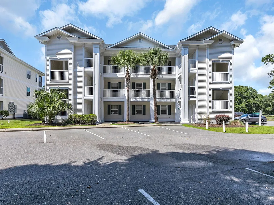 581 Blue River Ct #6E