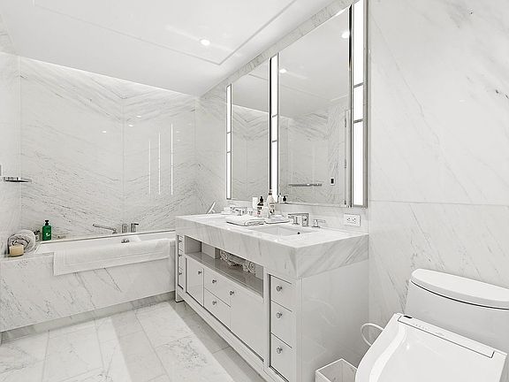 5th image of 10 Riverside Blvd #32D
