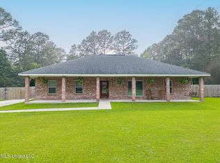 6811 Old Fort Bayou Rd, Ocean Springs, MS 39564