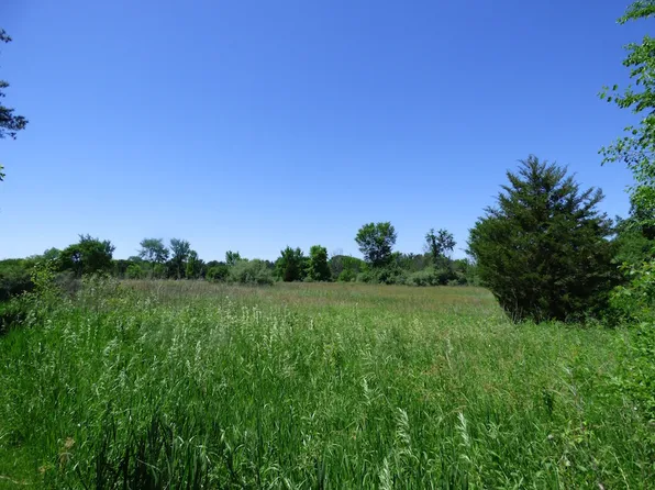 20 Barrington Hills Rd, Barrington, IL 60010