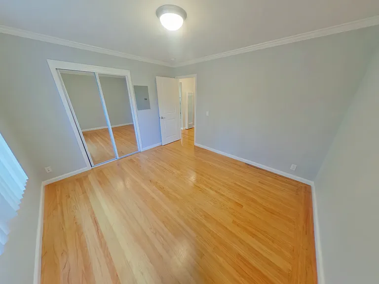 368 Waverley St #4 — Photo 7