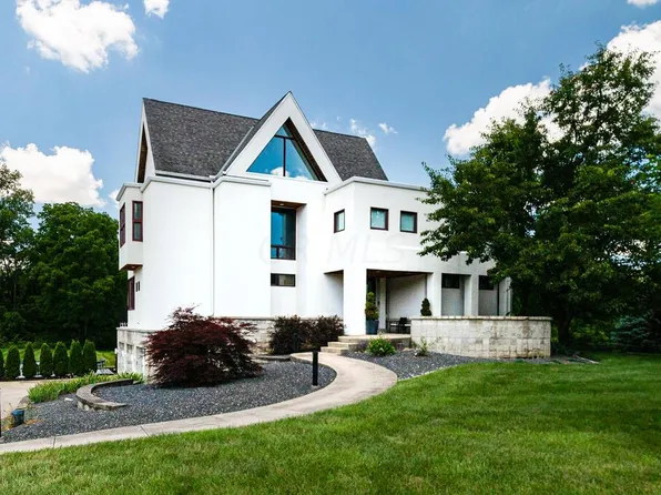 100 Stonesthrow Dr, Alexandria, OH 43001