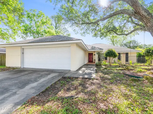 305 Orgeron Dr, Lafayette, LA 70506