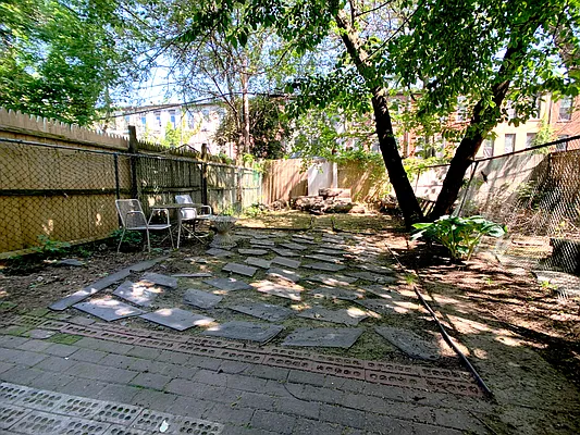 Rented by Triplemint | media 43