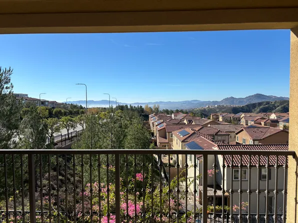 20622 Walnut Cir, Porter Ranch, CA 91326