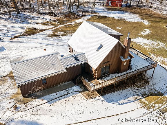 2nd image of 17160 Eight Mile Rd