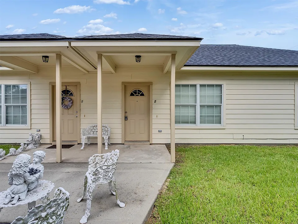 104 Longstreet Rd #2