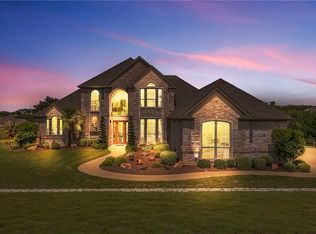 2304 Bentwater Ct, Granbury, TX 76049