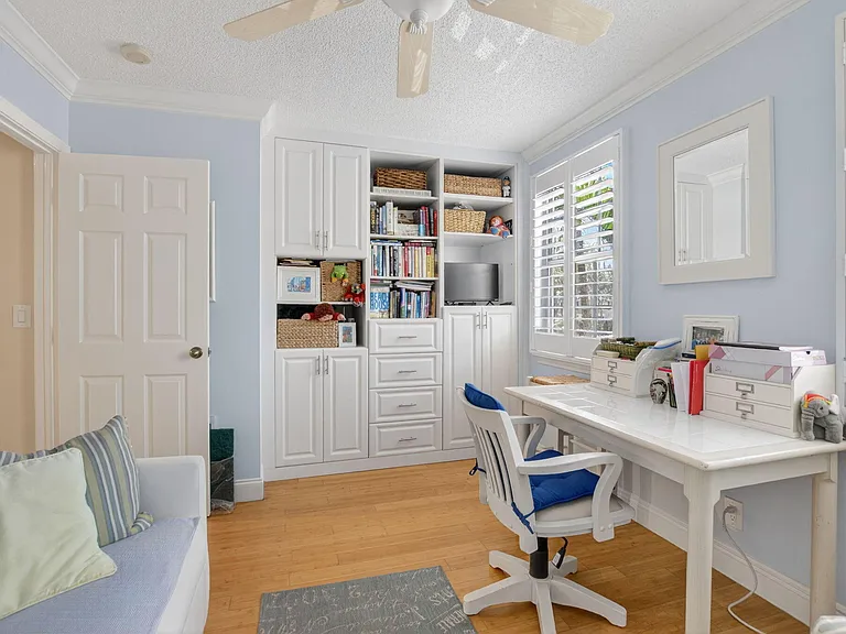 1041 Kokomo Key Ln — Photo 28