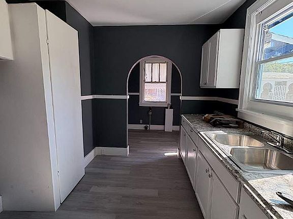 2nd image of 821 Craft Rd