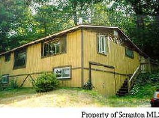 Brides Dr, Falls, PA 18615