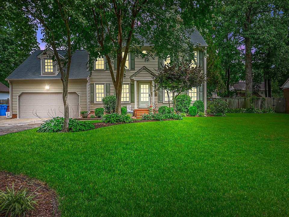 1st image of 805 Donnington Dr