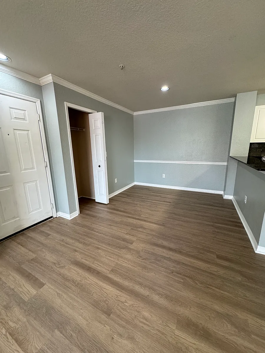 Building Photo - 18107 Peregrines Perch Pl #204