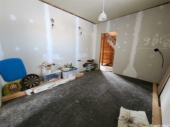 5th image of 242 1st Ave E