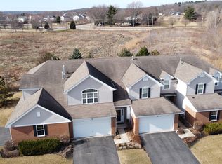 1053 Carrick Ln #1053, McHenry, IL 60050