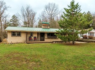 7510 Chestnut Ridge Rd, Orchard Park, NY 14127