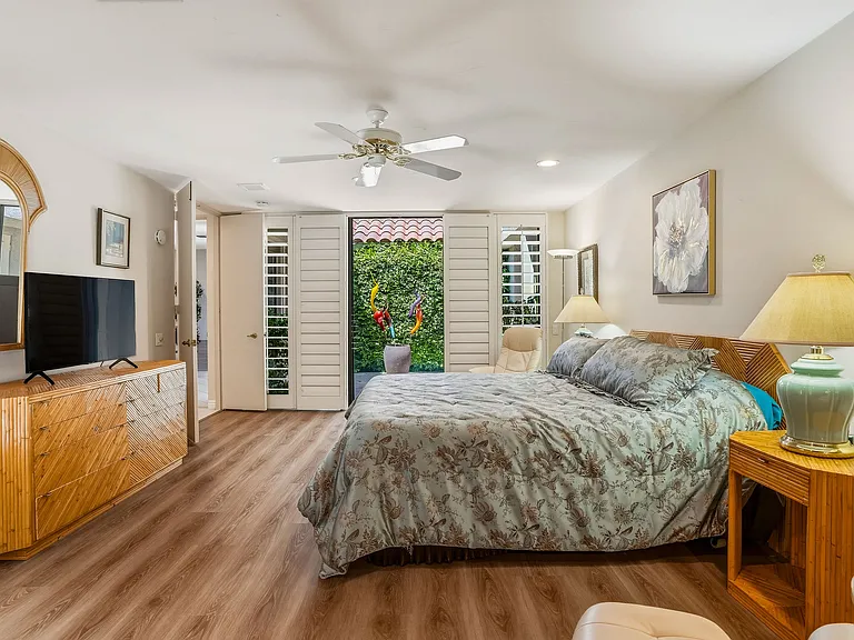 5 Stanford Dr — Photo 37