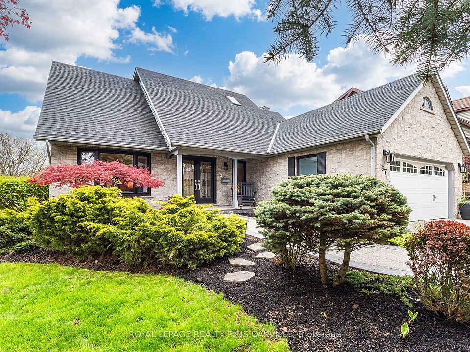 1st image of 67 Honeysuckle Cres