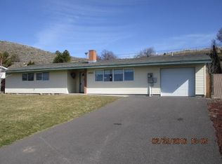 10065 Westbrook Dr, Klamath Falls, OR 97603