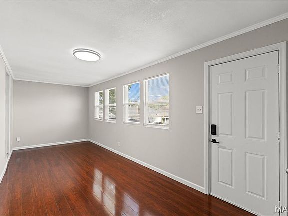 2nd image of 230 Kayser Ave