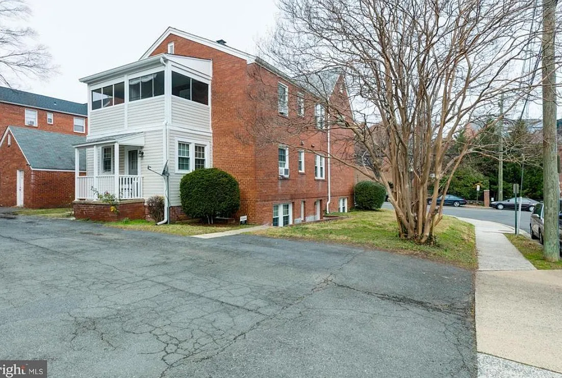 1 bed, 800 sqft, $2,000 — Photo 2