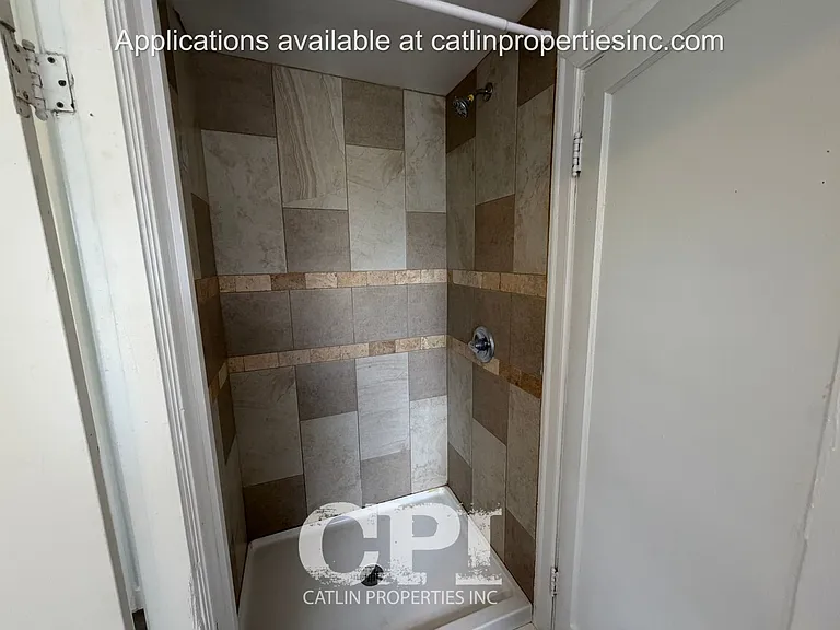 275 Baltimore St — Photo 10