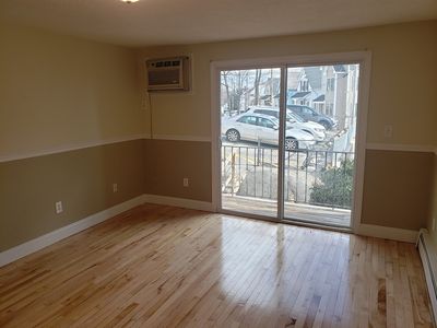 220 Smith St APT 7, Lowell, MA, 01851