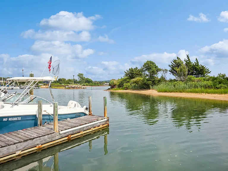 465 Tarpon Dr — Photo 18