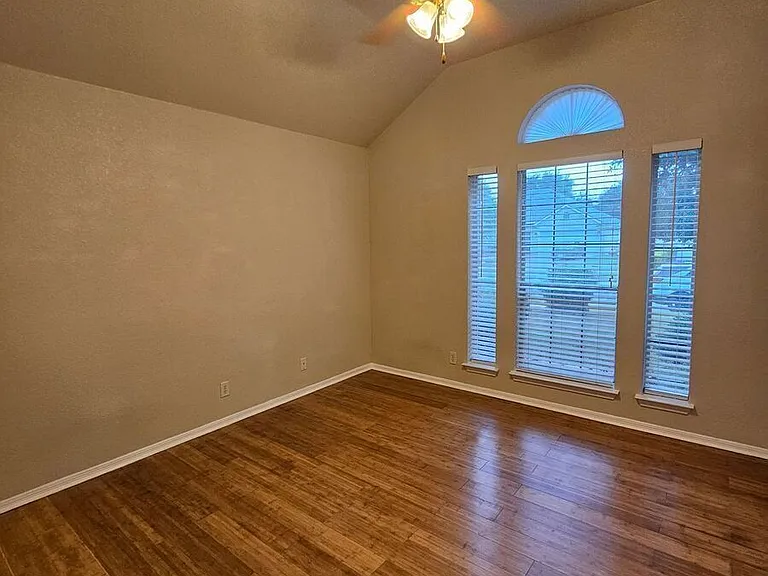 2021 Herald Dr — Photo 15