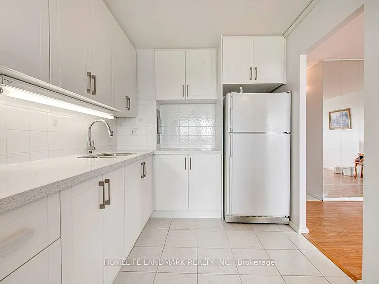 725 Don Mills Rd #1103 — Photo 4