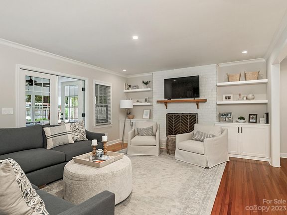 5th image of 4100 Windwood Cir