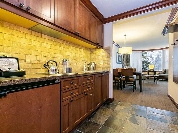 5th image of 400 Squaw Creek Rd #438/440
