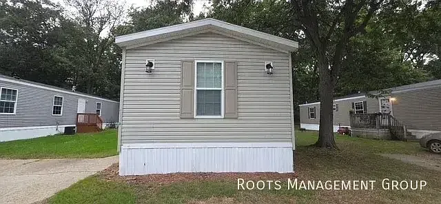 3 Bed 2 Bath Home Available for Lease at Riverside Crossing - Apply Now! — Photo 1