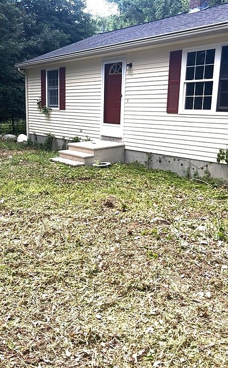 1st image of 134 Chestnut St