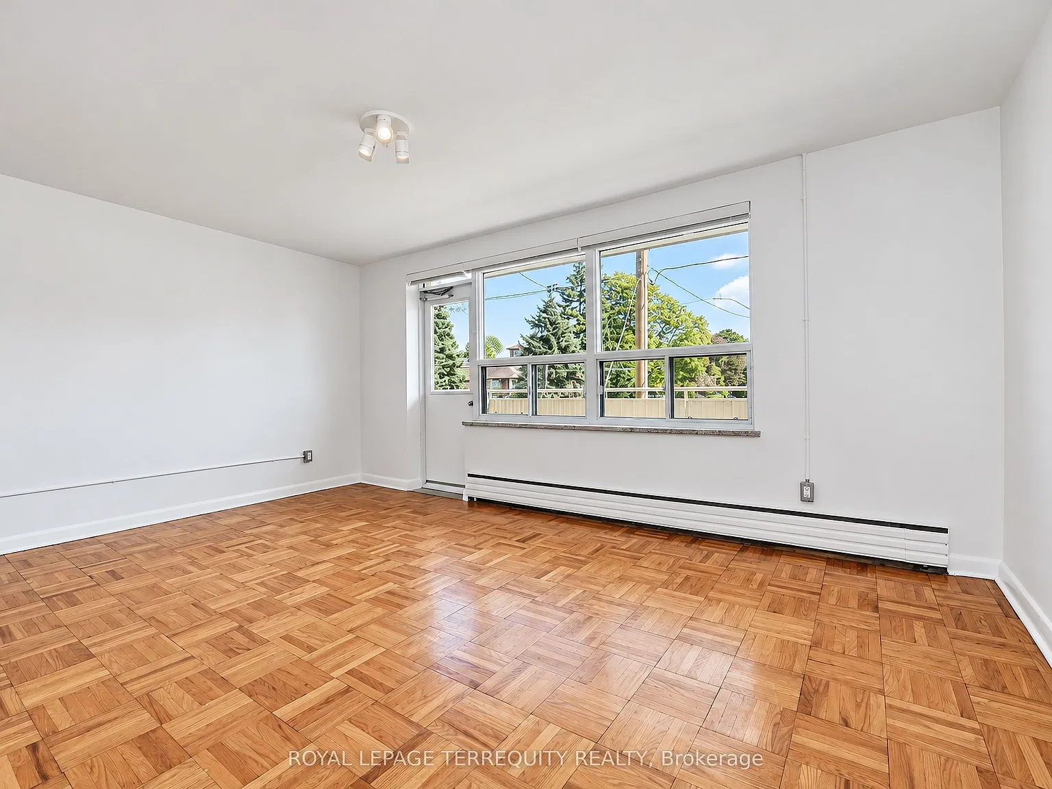 2 bed, $2,300 — Photo 1