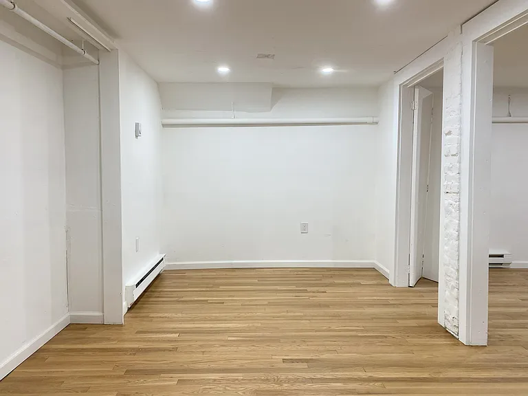 686 Parker St #1 — Photo 9